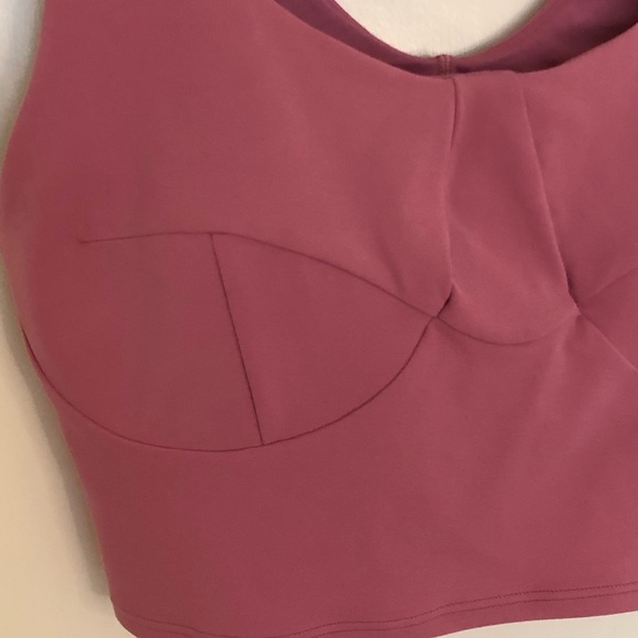 Rare Lululemon Nulu Front-Darting Yoga Bra padded Support B/C Cup - size 6 pink - Picture 5 of 12